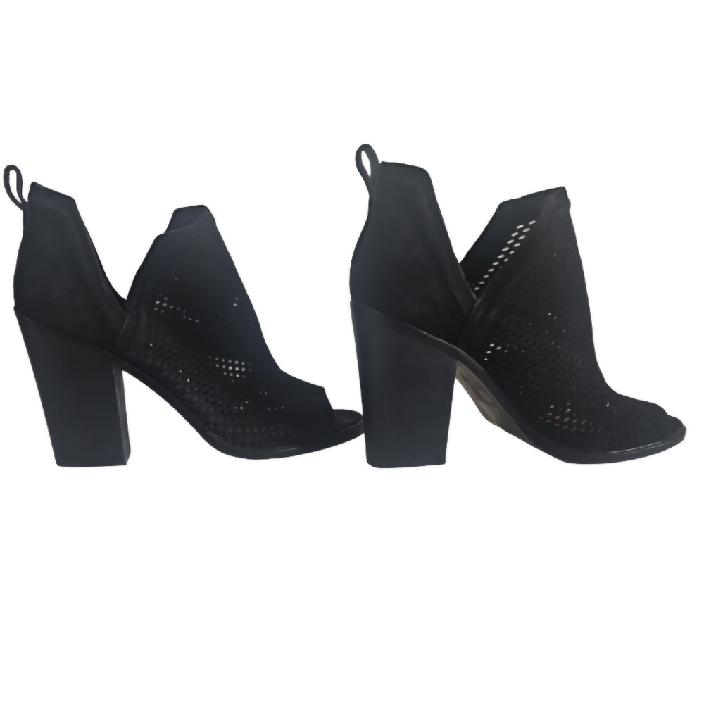 Vince Camuto Katnina Nubuck Ankle Boot - Picture 4 of 9
